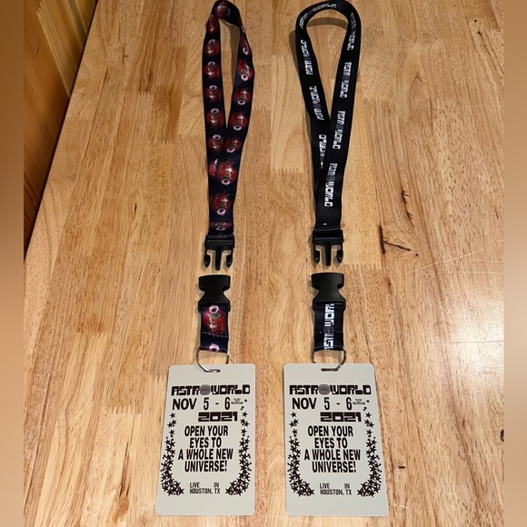 (2) NEW Astro World 2021 Merch Travis Scott Concert Ticket Lanyard / Keychain - Picture 6 of 6